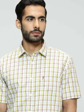 Men Checked Half Sleeve Cotton Blend Shirt