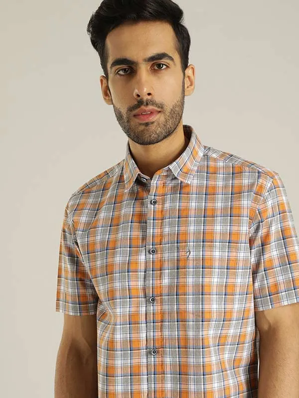 Men Checked Half Sleeve Cotton Shirt