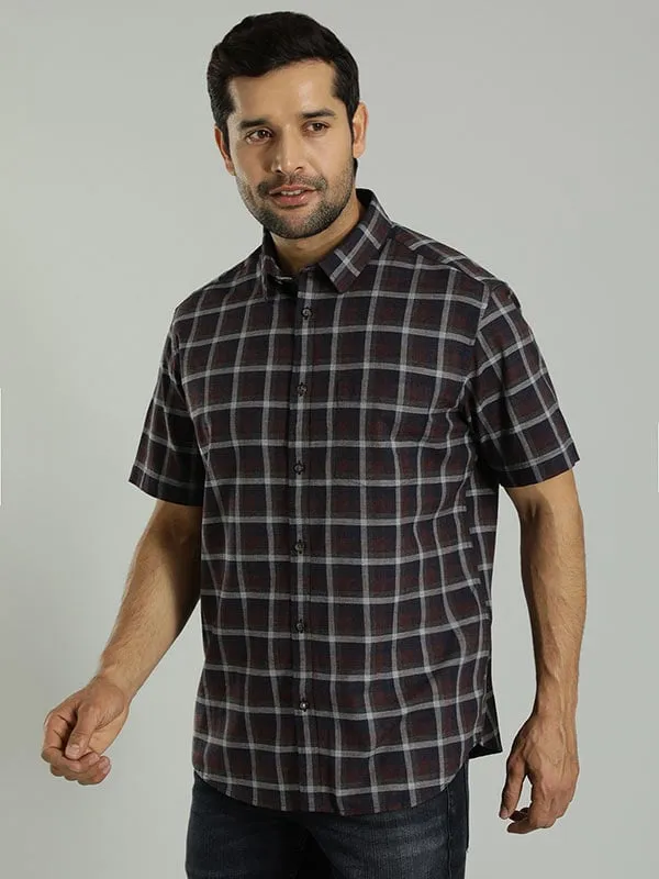 Men Checked Half Sleeve Cotton Shirt