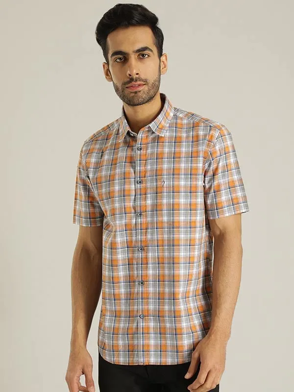 Men Checked Half Sleeve Cotton Shirt