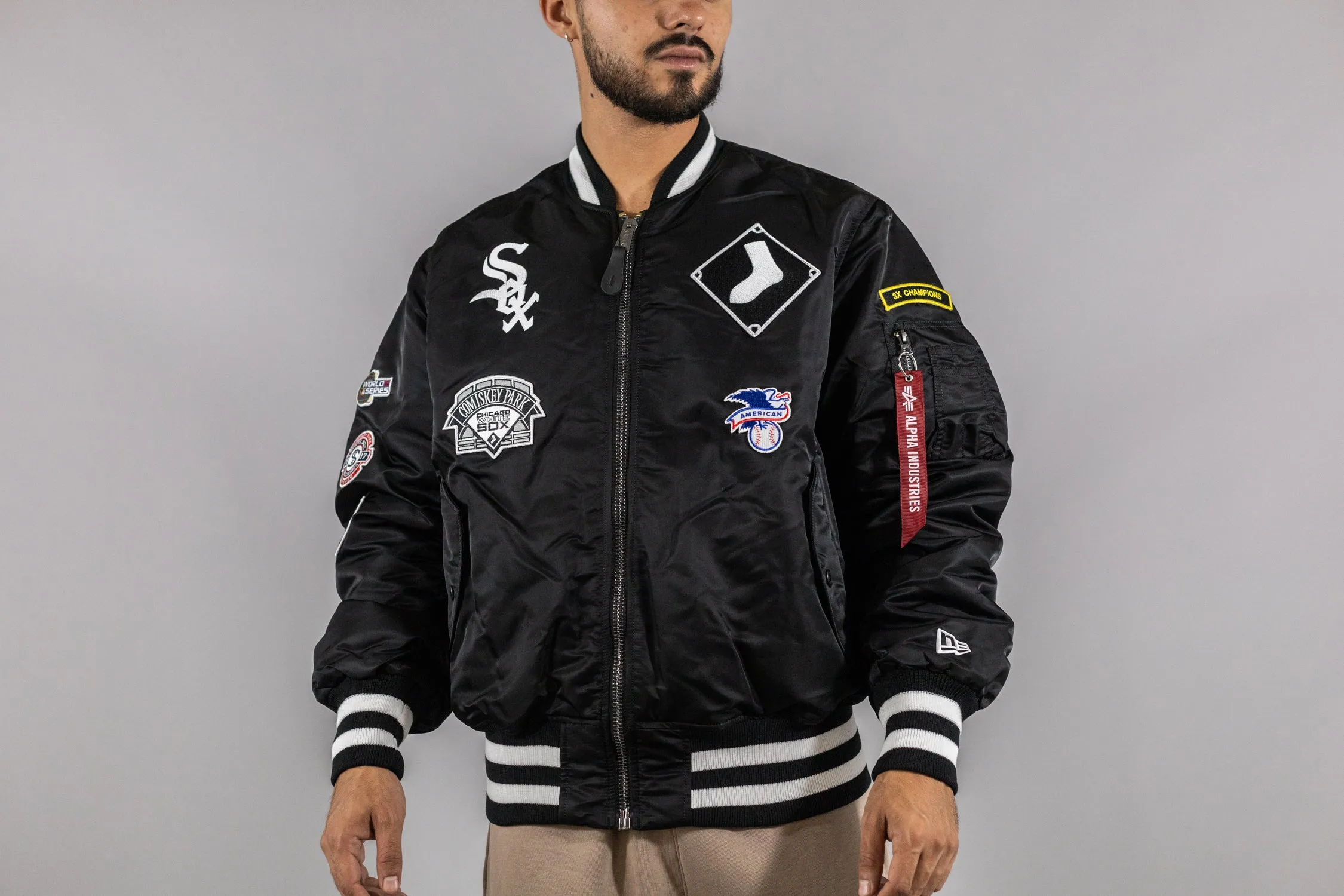 New Era Alpha Industries x Chicago White Sox Reversible Jacket