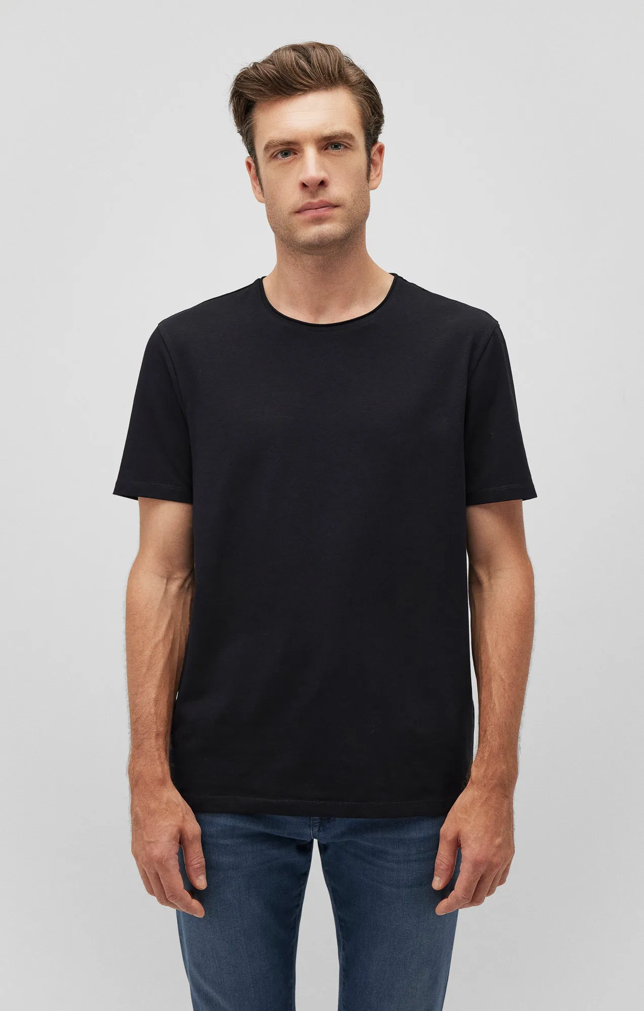 SHORT SLEEVE T-SHIRT IN BLACK