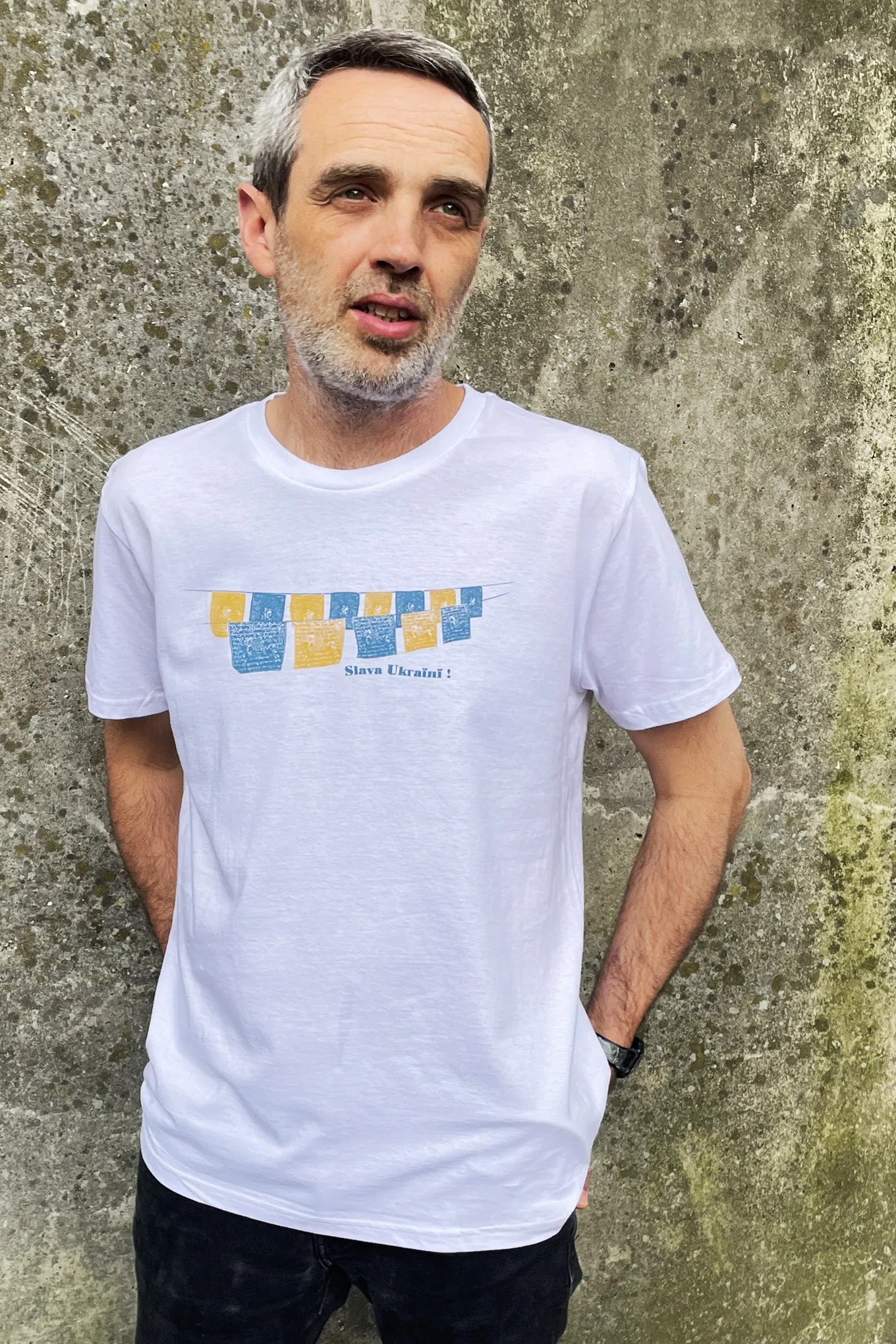 SLAVA UKRAINE! Organic cotton mens tee - White